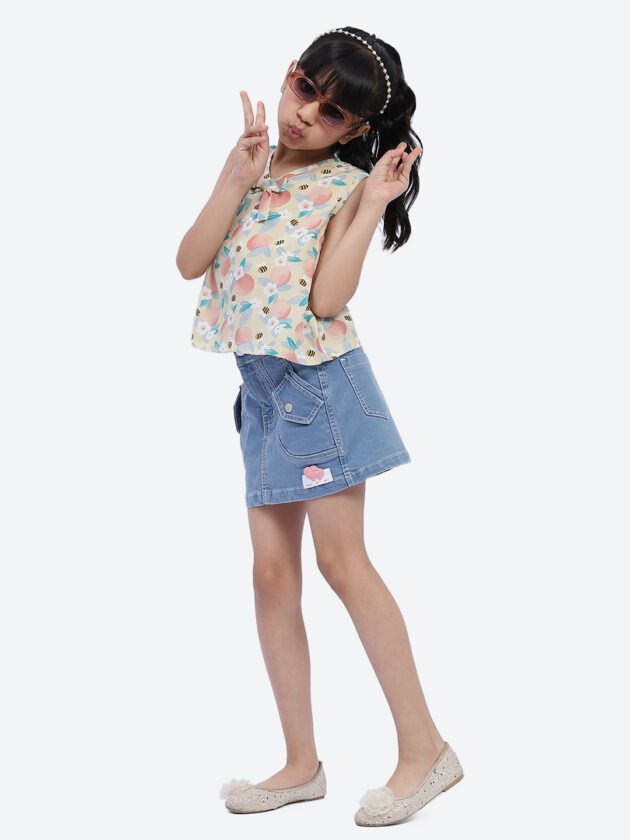 ShilpShakti Cotton Sleeveless Floral Bees Printed Top - Yellow - Image 6